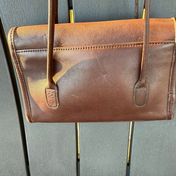 Vintage Coach Laurie Flap in Mahogany - Picture 7 of 10